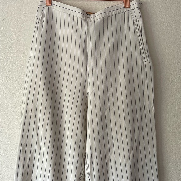 Striped Cropped Trousers - Picture 2 of 5